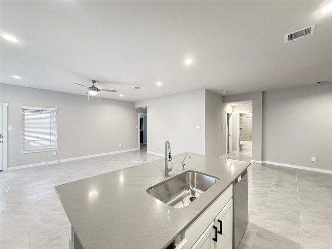 Building Photo - 29735 Cayenne Cir