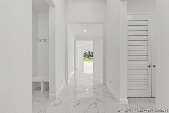 Building Photo - 10264 Field Flower Trl