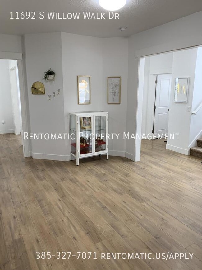 Building Photo - 11692 S Willow Walk Dr