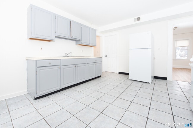 Building Photo - 110 Beaver St