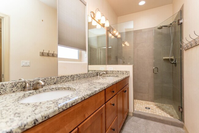 Building Photo - 5914 Canyon Reserve Heights
