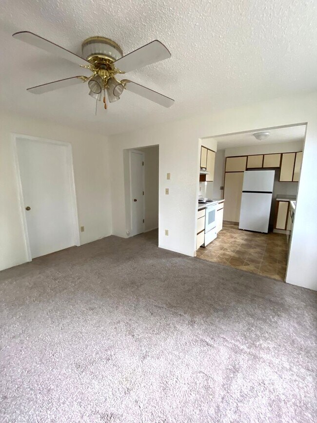 Building Photo - 1712 Walnut St