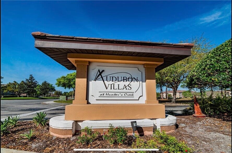 Building Photo - 13803 Fairway Island Dr
