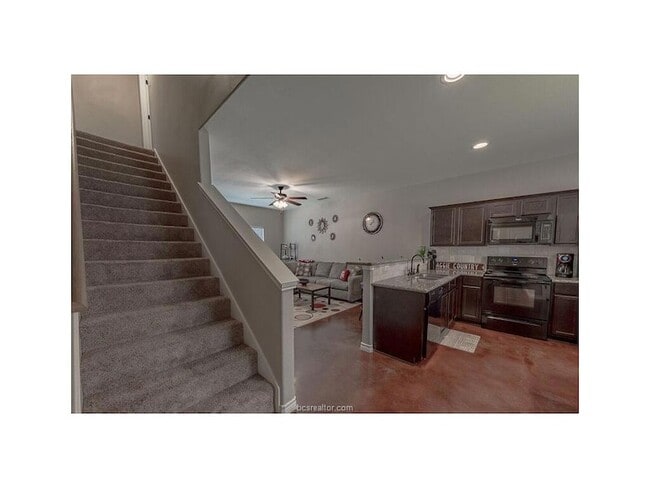 Building Photo - 131 Watson St