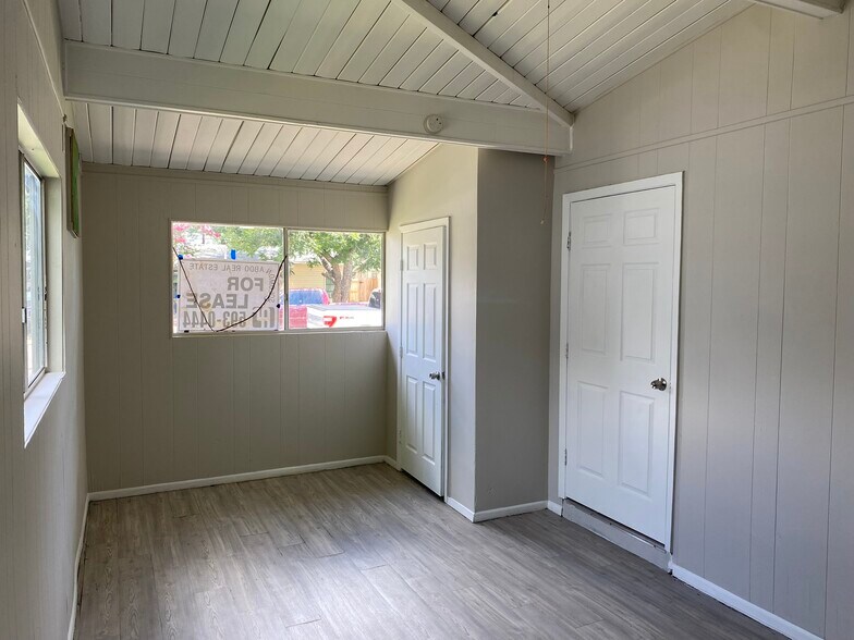 Building Photo - 4318 Wild Oak Dr