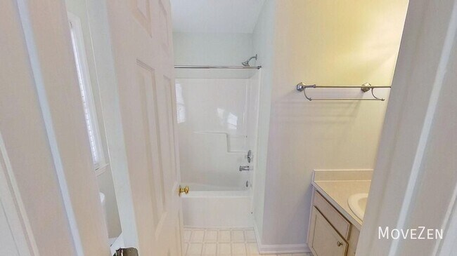 Building Photo - 117 Candace Pl