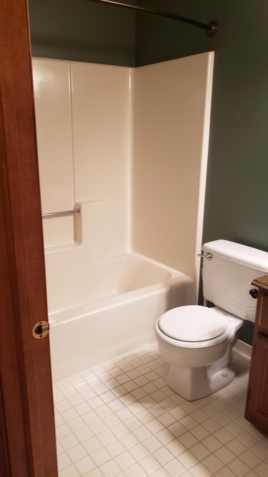 2nd upstairs bath - 6678 Hidden Lake Trl