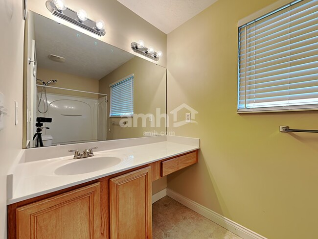 Building Photo - 10396 Lynchburg Dr