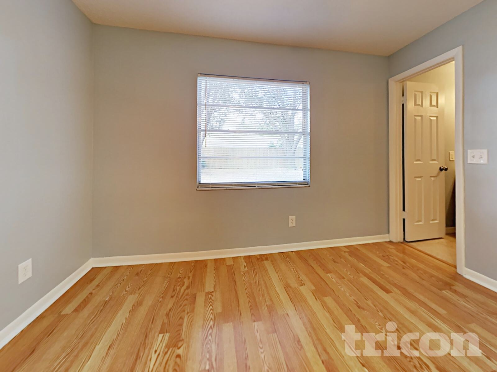 Building Photo - 910 Sunridge Point Dr