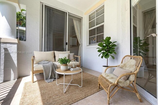 Building Photo - 3255 NE 184th St