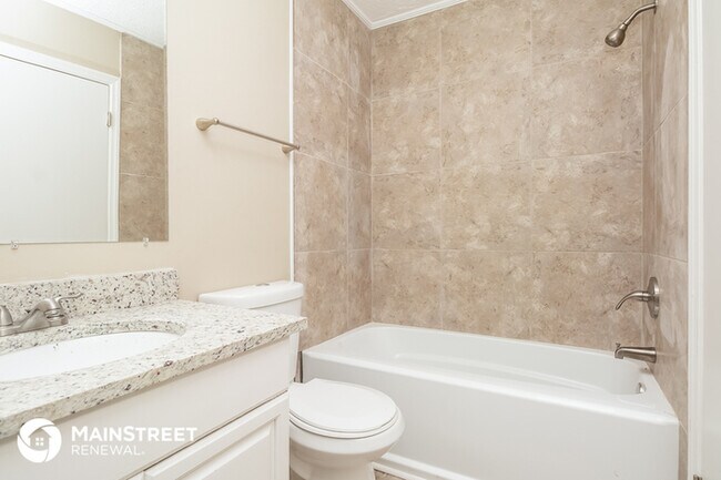 Building Photo - 211 Sterling Ridge Dr