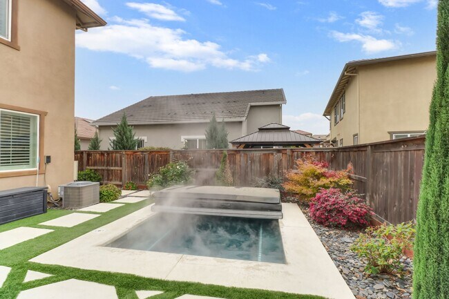 Building Photo - Beautiful 4-Bedroom, 3-Bath Home on a Quiet Cul-de-Sac in Woodland