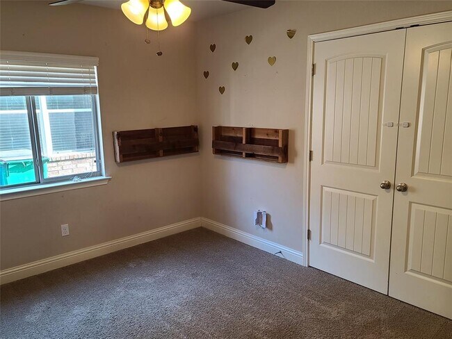 Building Photo - 708 Williams Way