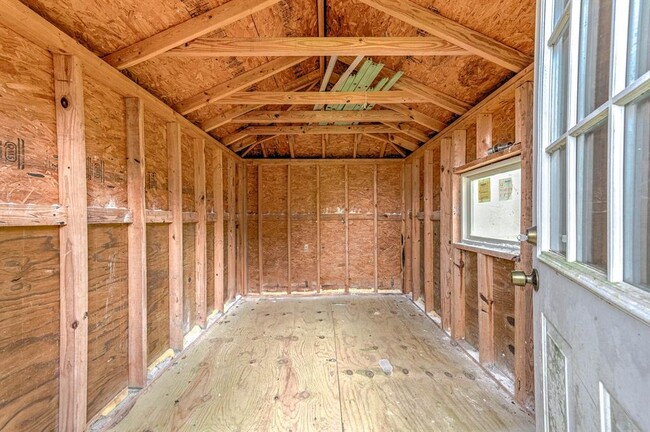 Building Photo - 519 Fawnwood Dr