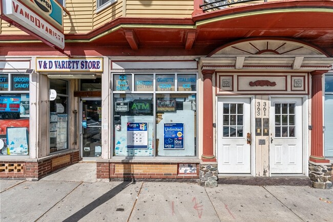Building Photo - 361 Adams St