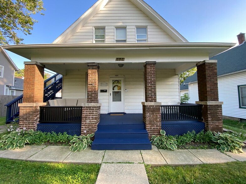 Building Photo - 1024 18th Ave