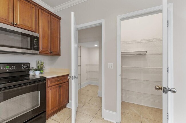 Building Photo - 2602 Fenwood Ct