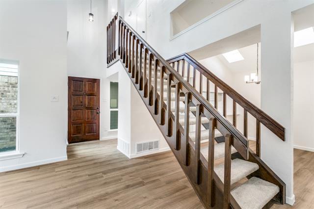 Building Photo - 2106 Avignon Dr