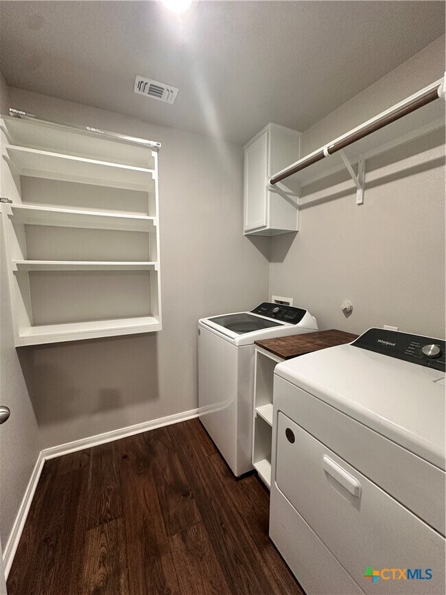 Building Photo - 417 Capistrano Dr