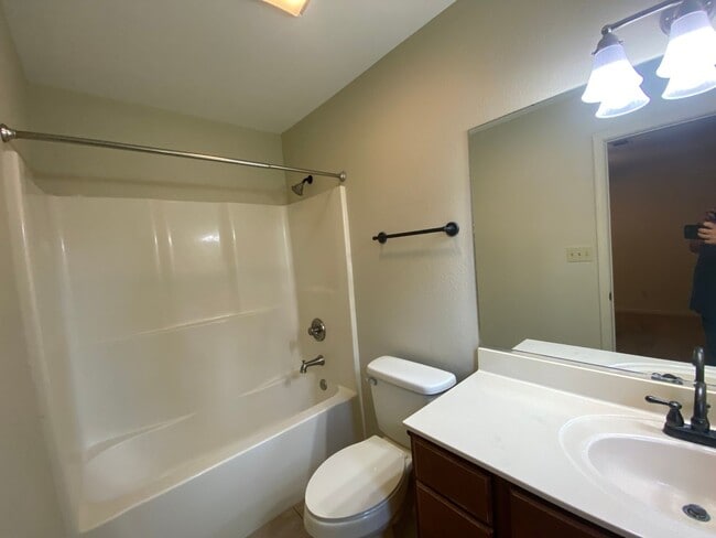 Building Photo - Beautiful 3bed/2bath home in West Jonesboro