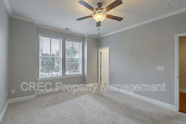 Building Photo - 1259 Dingle Rd
