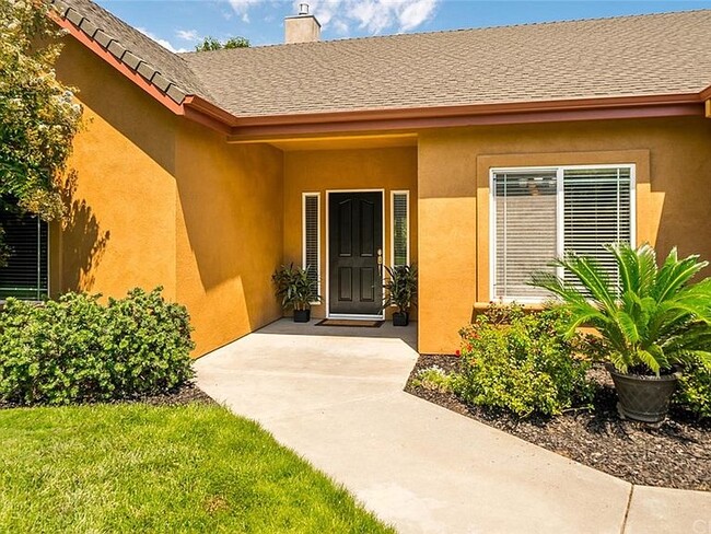 Building Photo - 109 Sterling Oaks Dr