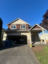 Building Photo - 4B, 2.5BA Pet-friendly home w/2-car garage...