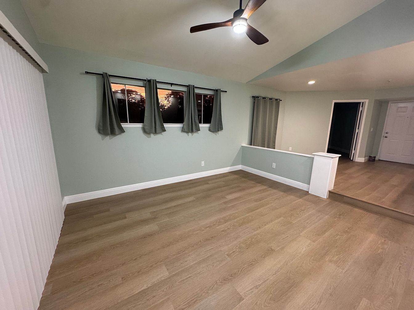 Building Photo - 470 S Pin Oak Pl