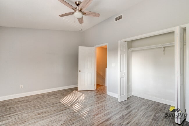 Building Photo - 480 Reed Canal Rd