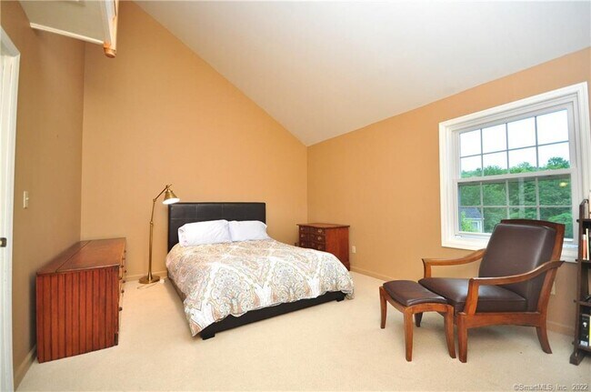 Building Photo - 93 Litchfield Ponds Dr