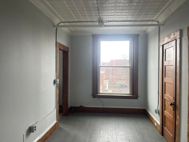 Building Photo - 41-43 Central St