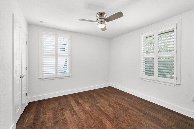 Building Photo - 6414 Kenilworth Dr