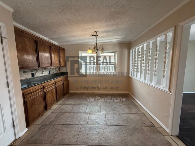 Building Photo - 5133 Kirk Dr