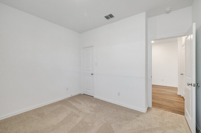 Building Photo - 1500 Van Gogh Dr