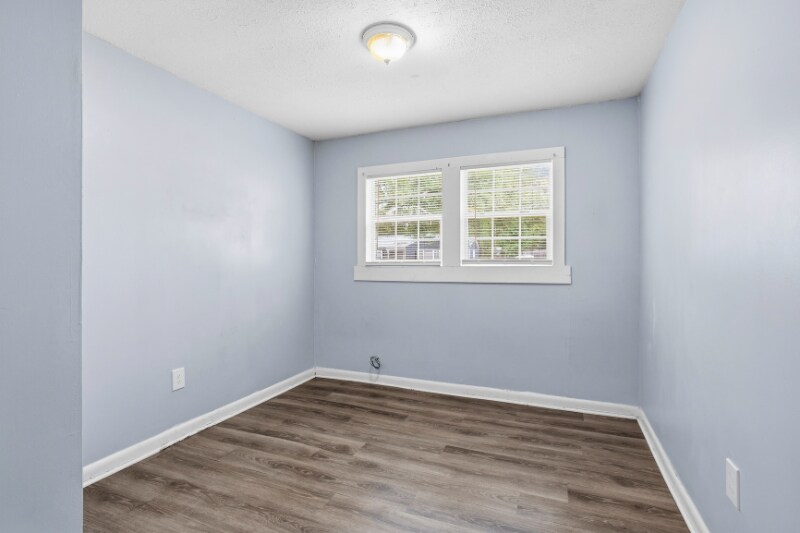 Building Photo - 205 Cunningham Dr