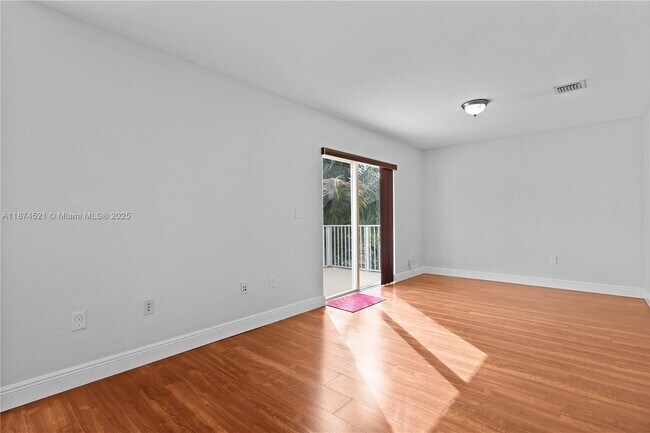 Building Photo - 2658 Sawyer Terrace