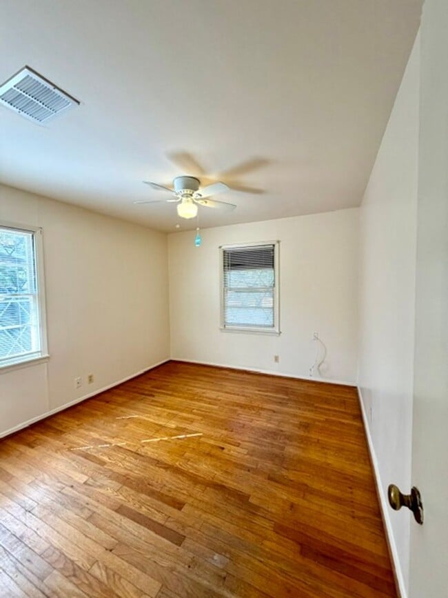 Building Photo - 2600 S 26th St