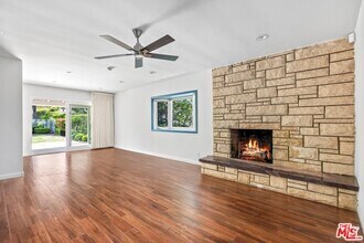 Building Photo - 4509 Canoga Dr