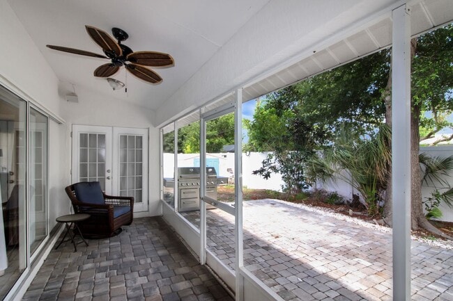 Building Photo - South Venice Annual Home For Rent
