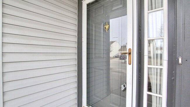 Building Photo - 1602 Covina Dr