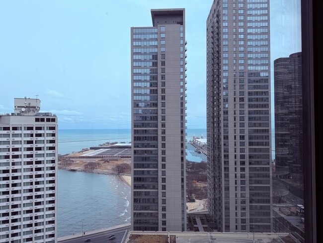 Building Photo - 401 E Ontario St