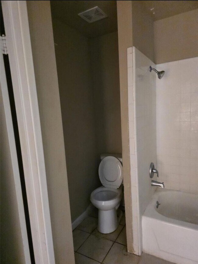 Building Photo - 14319 Whitecross Dr