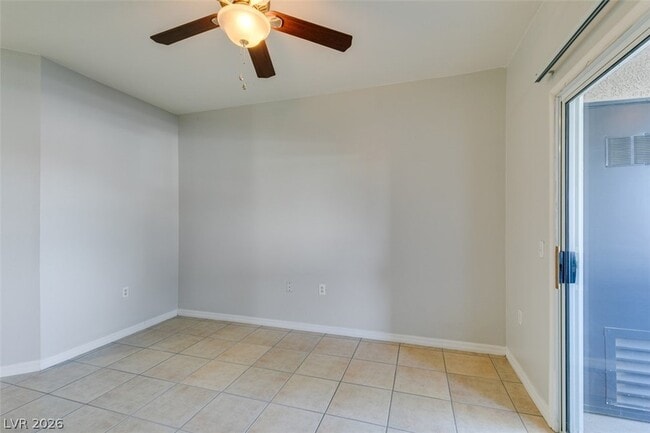 Building Photo - 10245 S Maryland Pkwy