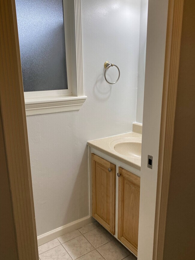 Building Photo - 4971 Ponderosa Ter