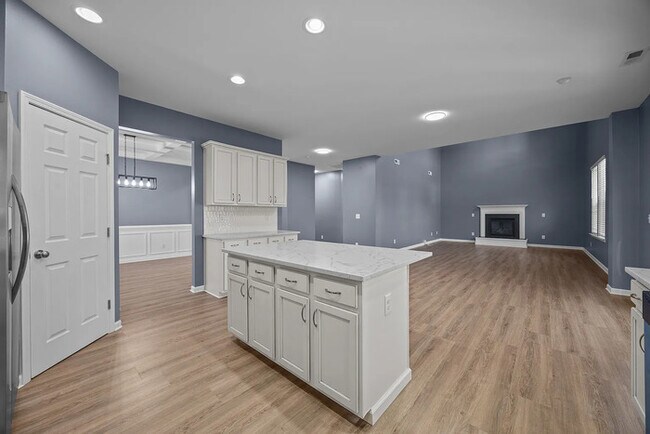 Building Photo - Earn Wealth While Leasing - Like a Homeowner - Lease to Own