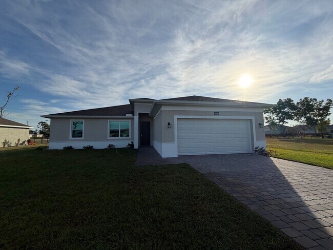 Building Photo - 18418 Wintergarden Ave