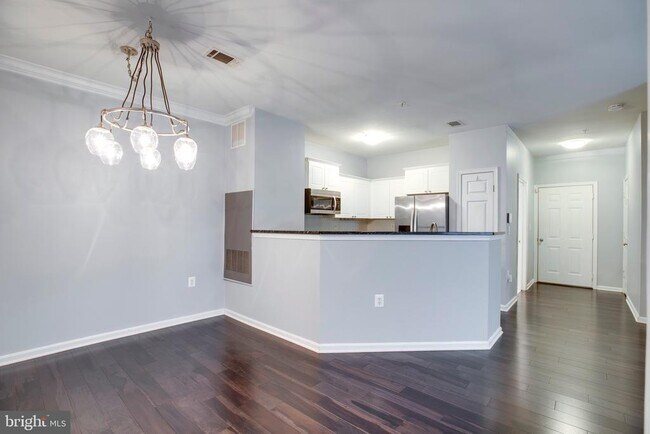 Building Photo - 11371 Aristotle Dr