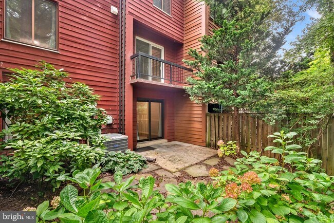 Building Photo - 11545 Hearthstone Ct