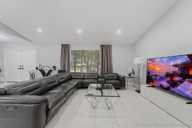 Building Photo - 606 Juniper Pl