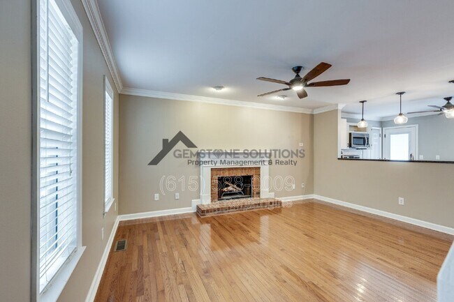 Building Photo - 1135 Wedgewood Dr